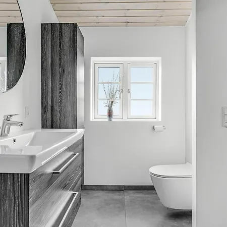 Amazing In Sydals With Kitchen Casa vacanze Nedre Lysabild